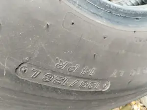 Două anvelopele  japonezeTOYO dimensiuni 8.25 R16  - imagine 2