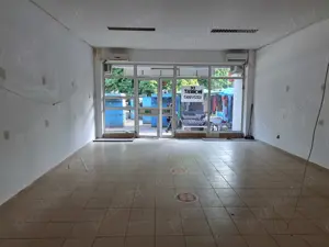 Închiriez spațiu comercial Micro 14 - imagine 2 Închiriez spațiu comercial Micro 14 - imagine 2