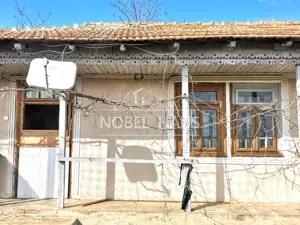 Casa batraneasca si teren intravilan, in sat Sarbi, comuna Banca, jud Vaslui - imagine 2