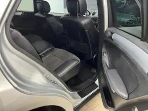 Mercedes - Benz ML ( 320 CDI ) - imagine 8 Mercedes - Benz ML ( 320 CDI ) - imagine 8