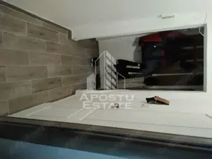 Apartament 3 camere semidecomandat zona Sagului