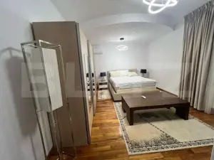 Reședință impunătoare, 6 camere, 430 mp și un teren de 730 mp, zona Cetate - imagine 7