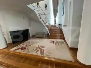 Reședință impunătoare, 6 camere, 430 mp și un teren de 730 mp, zona Cetate - imagine 12