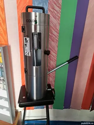 Masina imbuteliat spray-uri