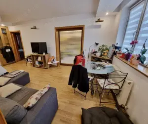 Apartament cu 4 camere, localizat în zona ultracentrală a orașului. - imagine 3