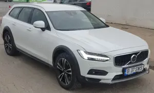 Volvo V90 V90CC B5 AWD pro