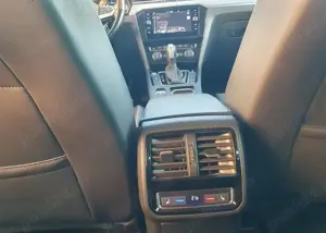 Volkswagen Passat Variant 2.0 TDI DSG 4Motion Highline - imagine 9