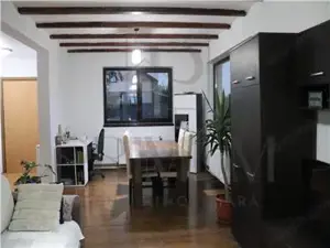 Casa 5 camere - curte mare - imagine 3 Casa 5 camere - curte mare - imagine 3