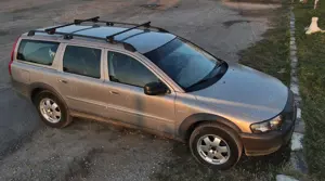 Vând Volvo V70 XC Cross Country 2.4T AWD Turbo Benz + GPL  Manuală  si Volvo 740 - imagine 6