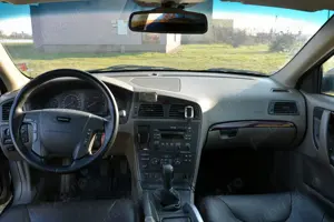 Vând Volvo V70 XC Cross Country 2.4T AWD Turbo Benz + GPL  Manuală  si Volvo 740 - imagine 8