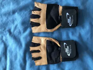 Mănuși Fitness    Hh