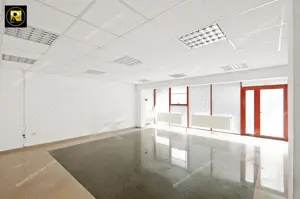 Vanzare spatiu comercial in Galati, pe str Tecuci, sup 170 mp utili, 3 sali, in bloc nou - imagine 6