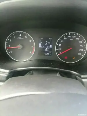 Vând auto hyundai i20, an fabricatie 2018. - imagine 2