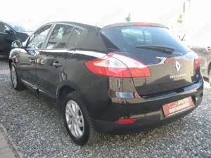  Renault Megane 1.2 TCe 115 CP 2014 Limited,Facelift,Navigatie,Touchscreen,Bluetooth,PDC,Jante 16".  - imagine 4