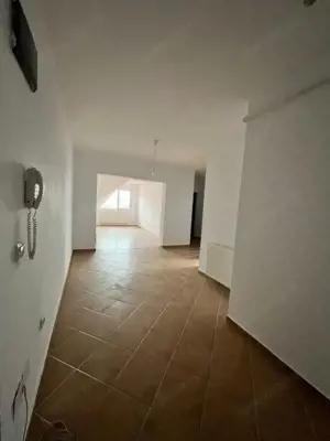 Apartament 2 camere, 67 mp,  zona Radauti - imagine 2