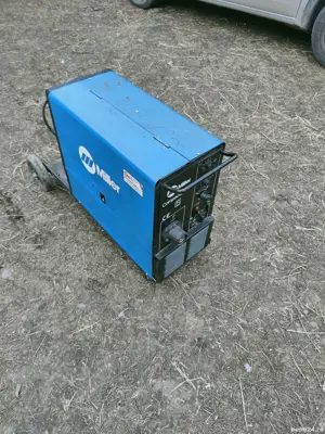 Aparat de sudura cu sarma Miller trifazic 243
