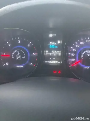 vand Hyundai Santa Fe ,2014,2.2,automata ,stare foarte buna,persoana fizica ,toate actele la zi      - imagine 3