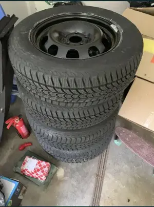 4 cauciucuri iarna, anvelope cu jante pentru Duster, Dacia, Nissan NOI