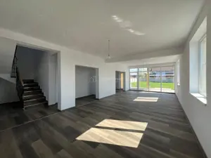 Olosag, Vila P+1E, 194 Mp., Compartimentare  Moderna - imagine 3