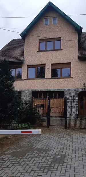 UltraCentral, CASĂ de vânzăre la 500m de Piața Sfatului, Brașov (de la proprietar)