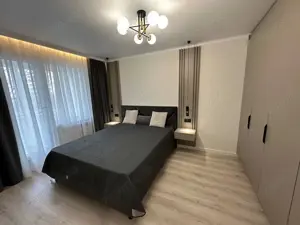Inchiriez apartament cu 2 camere in zona Centrul Civic
