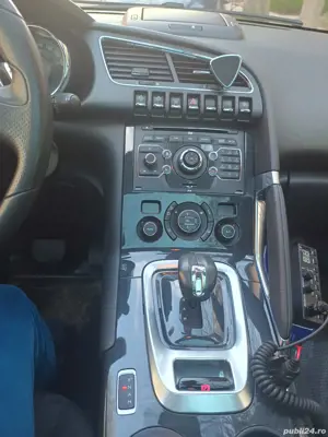 Peugeot 3008 Hibrid, 2.0 l - imagine 4