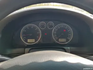 vand VW Passat Variant b5.5,an fabricație 2002,motorizare1.6 benzină GPL - imagine 6