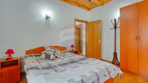 Vilă de vânzare în Predeal – vedere panoramică către pârtia de schi - imagine 16