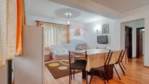 Vilă de vânzare în Predeal – vedere panoramică către pârtia de schi - imagine 4