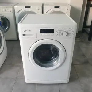 Capacitate 8 kg. Masina de spălat rufe Bauknecht 