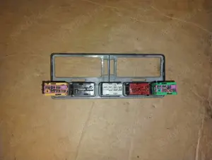 Rama cu butoane încălzire scaune, dezghețare, avarie vw golf 4 bora  - imagine 3