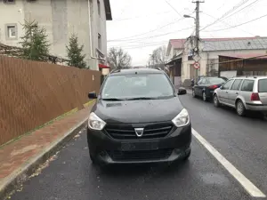 Vand  Dacia LODGY fab. 07.2013, motor 1200 benzina TCE  125 Cp