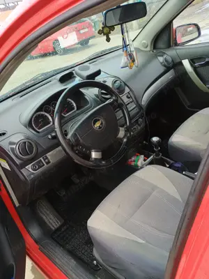 Vând Chevrolet Aveo - imagine 4