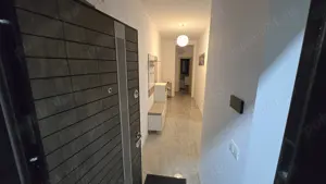 Proprietar Închirierez apartament 2 cam Esso | Bloc nou - imagine 2