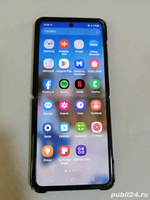 Samsung Z Flip 5G  - imagine 5