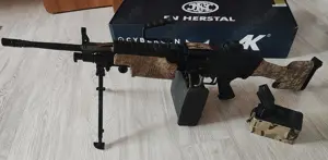 Replica airsoft A&K M249 MK2 SAW mitraliera+ Upgrade.