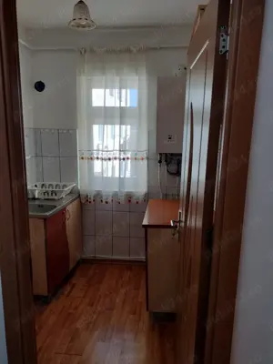 Apartament 3camere semidecomandat  - imagine 3