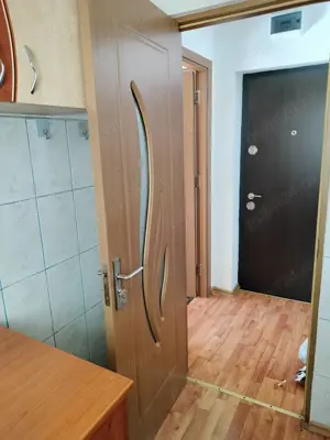 Apartament 3camere semidecomandat  - imagine 4