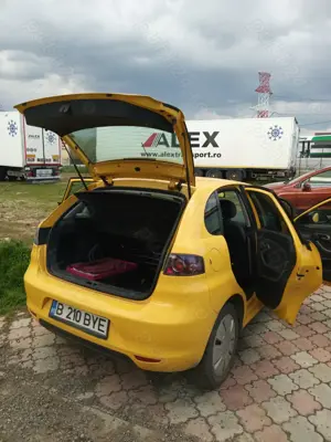 vanzare autoturism Seat Ibiza, putin rulat si bine intretinut - imagine 3 vanzare autoturism Seat Ibiza, putin rulat si bine intretinut - imagine 3