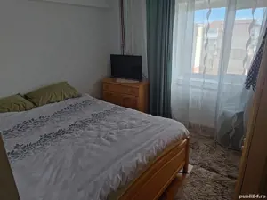 vînd AP. 3 Camere ET 3 - imagine 3