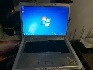 Vand laptop Dell Inspiron 6400 pentru piese.