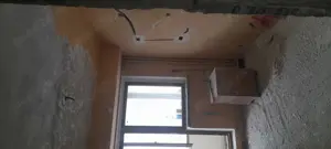 Execut lucrari răzuit pereți decopertat gresie și faianță  - imagine 2