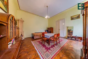 Apartament cu 3 camere și garaj - Zonă Ultracentrală - Arad