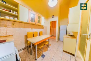 Apartament cu 3 camere și garaj - Zonă Ultracentrală - Arad - imagine 9