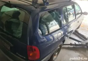 Dezmembrez Renault Megane 1.6 benzina / 1.9 diesel  - imagine 2