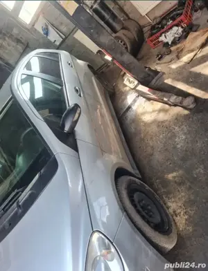 Dezmembrez Mercedes B Class 1.5 benzina  - imagine 4