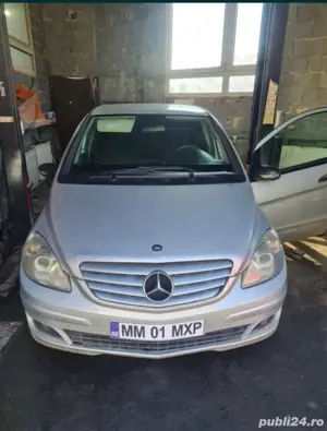 Dezmembrez Mercedes B Class 1.5 benzina  - imagine 2