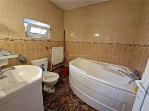 Casa pe sol,pretabila - cabinet, gradinita, locuinta -  Liceul Fratii Buzesti - imagine 4 Casa pe sol,pretabila - cabinet, gradinita, locuinta -  Liceul Fratii Buzesti - imagine 4