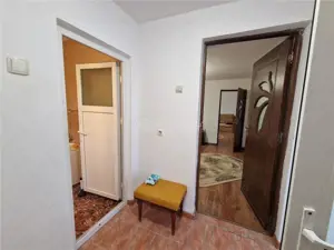 Casa pe sol,pretabila - cabinet, gradinita, locuinta -  Liceul Fratii Buzesti - imagine 3 Casa pe sol,pretabila - cabinet, gradinita, locuinta -  Liceul Fratii Buzesti - imagine 3