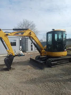 Miniexcavator Caterpillar  - imagine 3